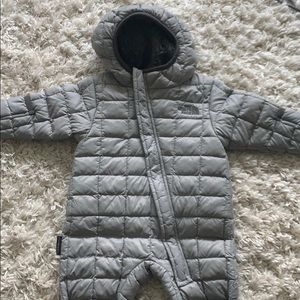 Perfect condition North Face Suite
